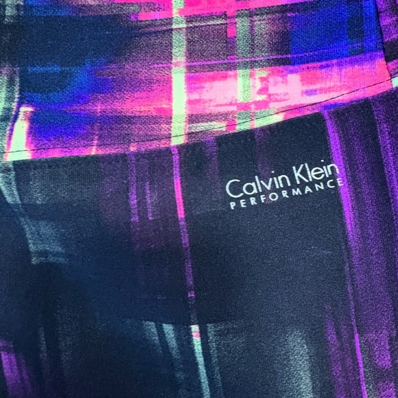Calvin Klein capri size L multi color small key pocket - Picture 2 of 5